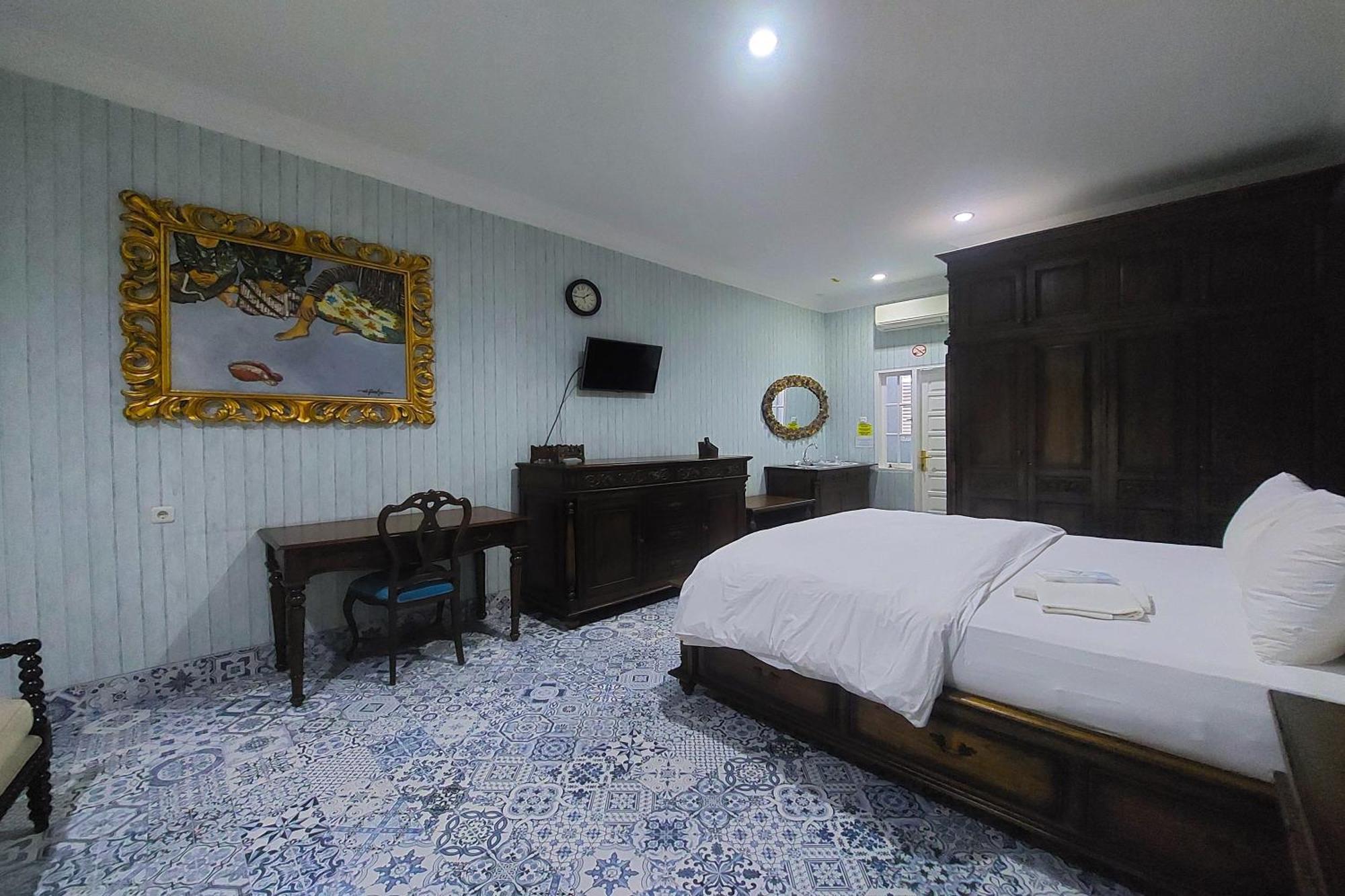 Nonie'S Huis Hotel Медан Экстерьер фото